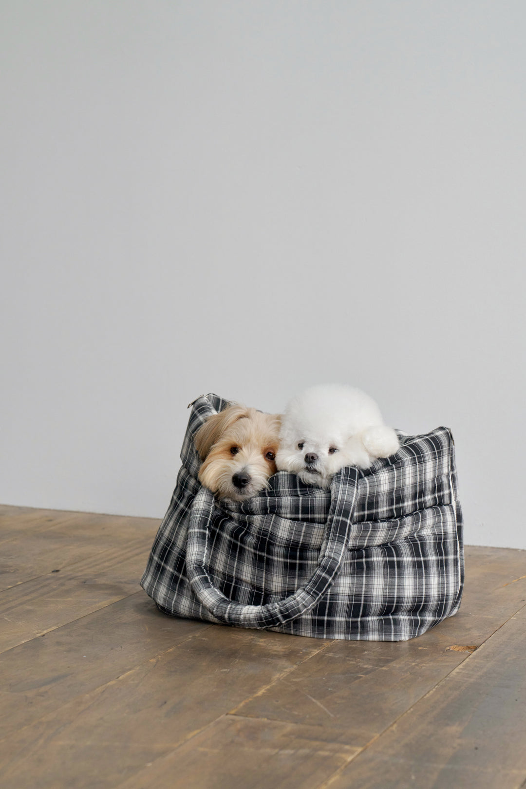 WIDE BAG - TARTAN BLACK