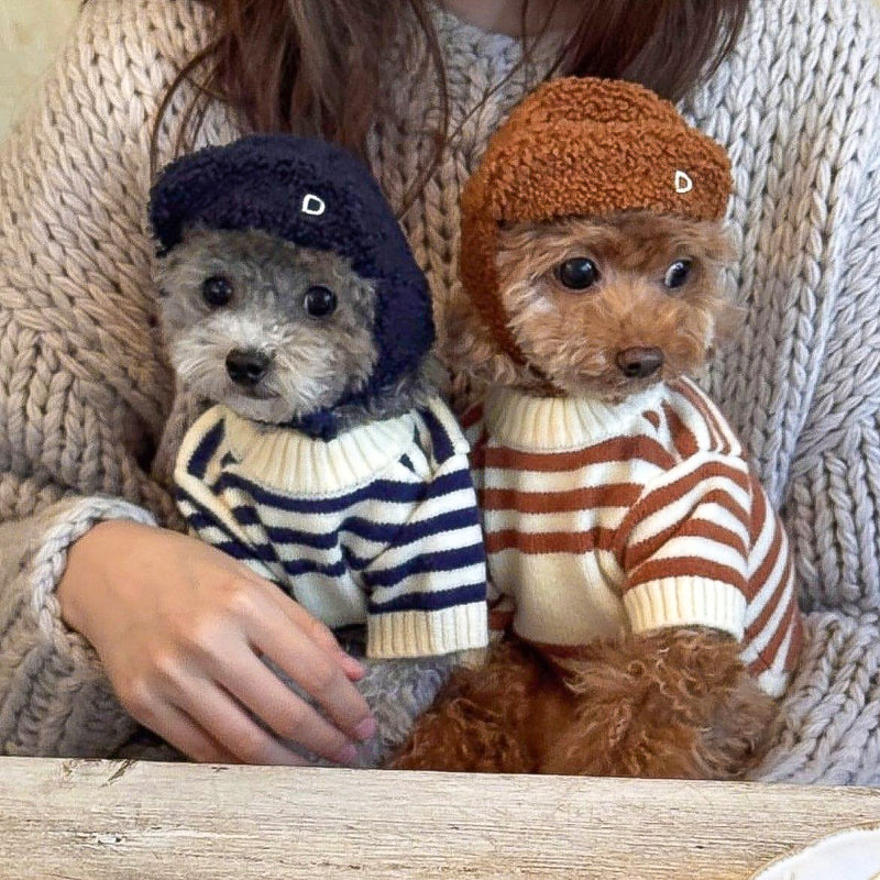 くまさん柄のクラシックボーダーニット